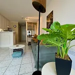 Apartman Sia - Lichtrijke Met Balkon Met Zijzeezicht In Hartje De Panne