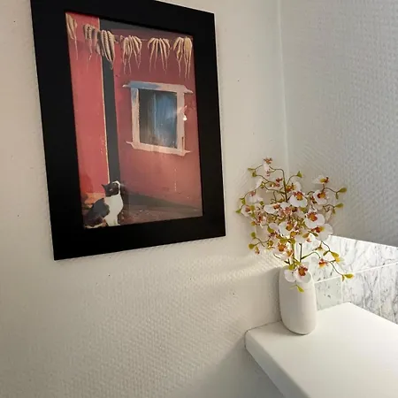 Daire Sia - Lichtrijke Met Balkon Met Zijzeezicht In Hartje De Panne