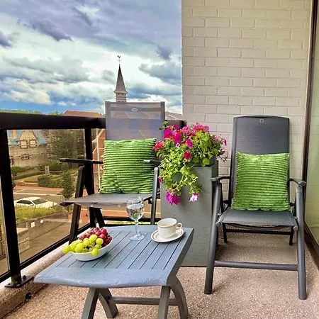 Apartment Sia - Lichtrijke Met Balkon Met Zijzeezicht In Hartje *