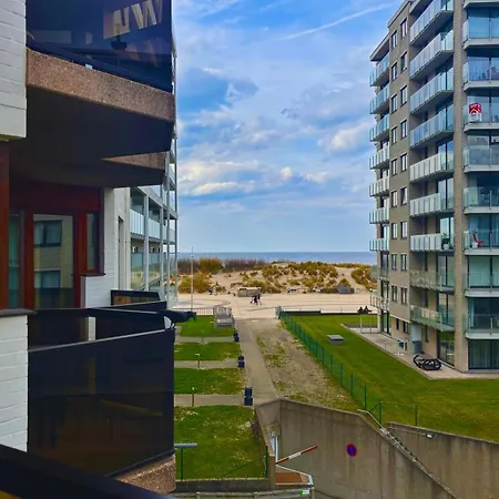 Sia - Lichtrijke Met Balkon Met Zijzeezicht In Hartje Appartement