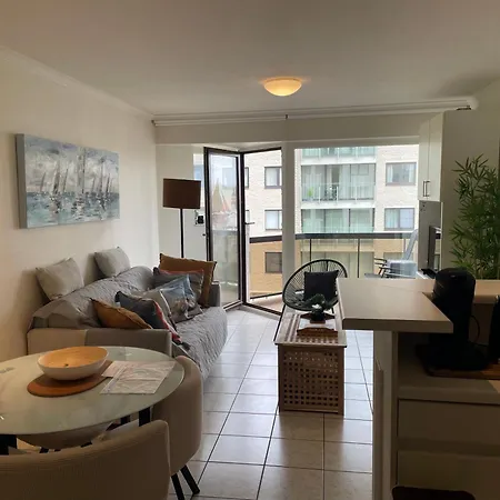 Appartement Sia - Lichtrijke Met Balkon Met Zijzeezicht In Hartje *